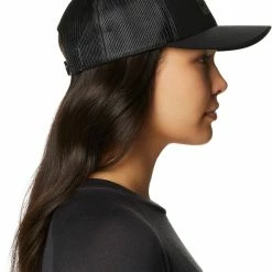 Mountain Hardwear MHW Logo Trucker Hat - Women's -Mountain Hardwear store 3cda6080 97cc 4da5 a518 e9b132c11cb8