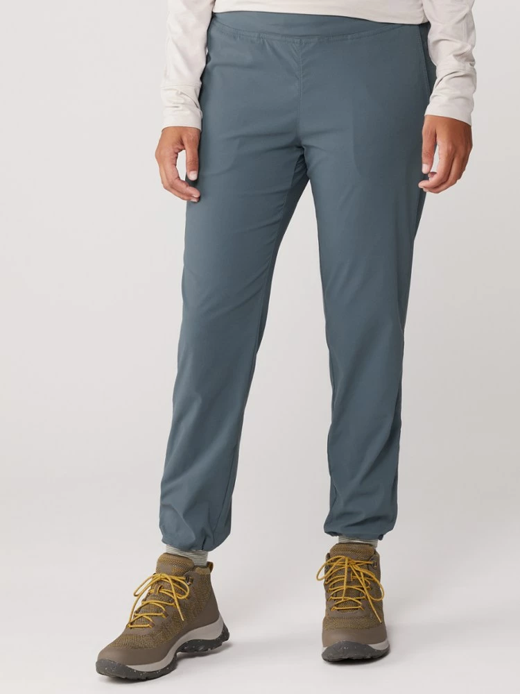 Mountain Hardwear Dynama Pull-On Pants - Women's 4 Mountain Hardwear Dynama Pull-On Pants - Women's - Image 2